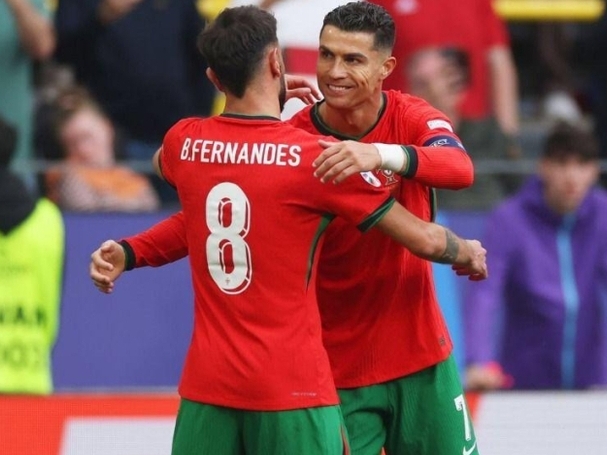 Lương 5 nghìn tỷ, Ronaldo vẫn phải mượn thứ này của đồng đội tại Euro 2024