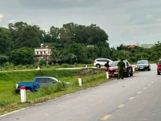 Truy bắt nghi phạm đâm mẹ bạn gái tử vong