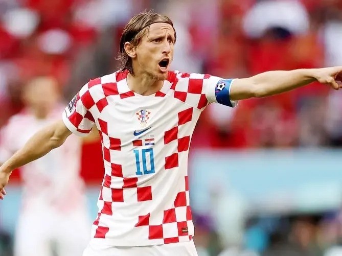 Siêu máy tính dự đoán Croatia vs Italia: Modric chia tay Euro trong 'cơn khô hạn bàn thắng'?