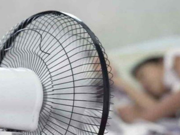 3 thói quen dùng quạt tưởng tiết kiệm nhưng 'ngốn' điện ngang điều hòa