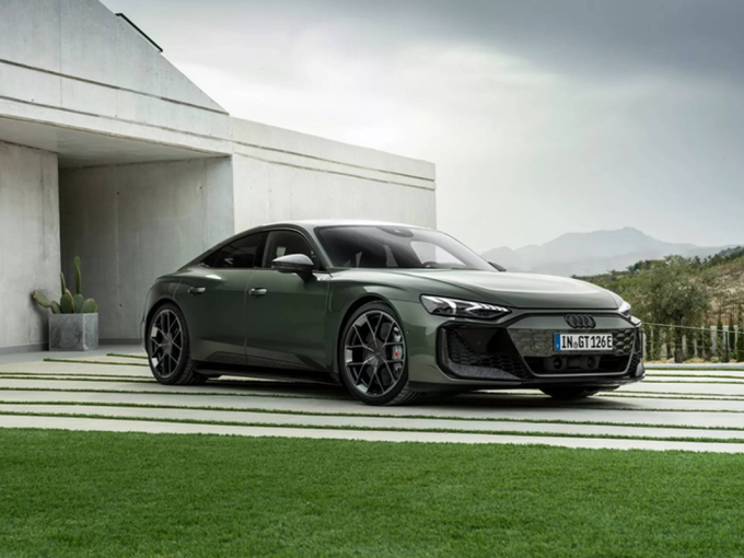 Ra mắt Audi RS e-tron GT Performance 2025, giá từ 3,4 tỷ đồng