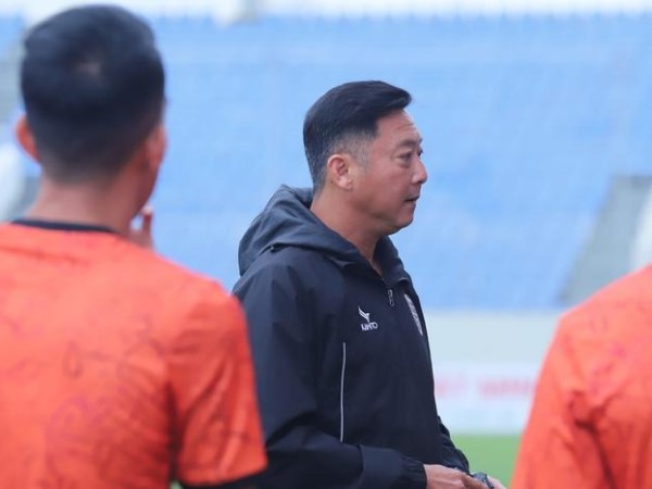 Chuyện gì đã xảy ra với HLV Lê Huỳnh Đức và 'đại gia' V.League?