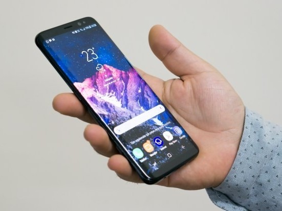 4 mẹo nhỏ giúp điện thoại Samsung luôn mát