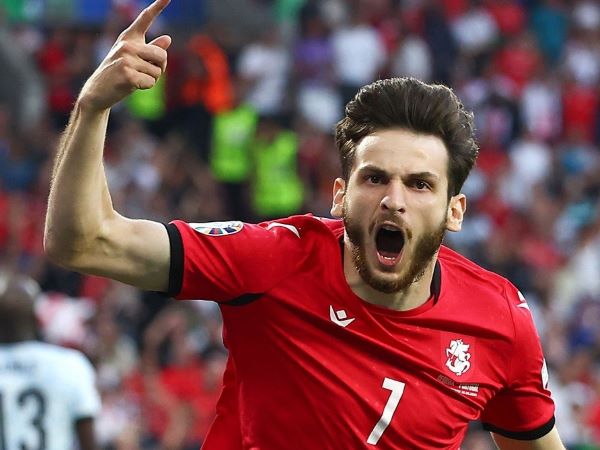 Người hùng Georgia tiết lộ lập đại công ở EURO 2024 nhờ… Ronaldo