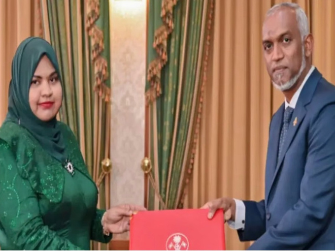 Nữ bộ trưởng Maldives bị bắt vì cáo buộc 'làm phép' nhắm vào tổng thống