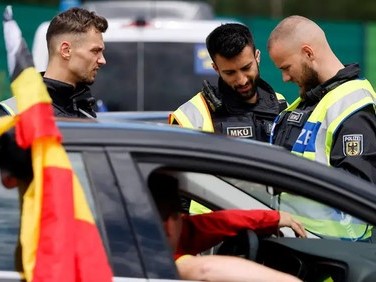 Cảnh sát Đức bắt được gần 1.000 phần tử trốn truy nã nhờ... EURO 2024