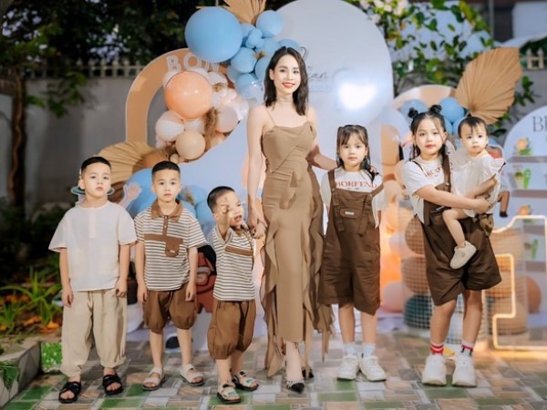Sinh 6 con trong 8 năm, người mẹ Nghệ An kể chuyện dở khóc dở cười mỗi tối
