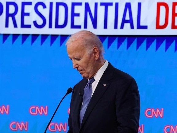 Hé lộ lý do Tổng thống Biden 'hụt hơi' khi tranh luận với ông Trump