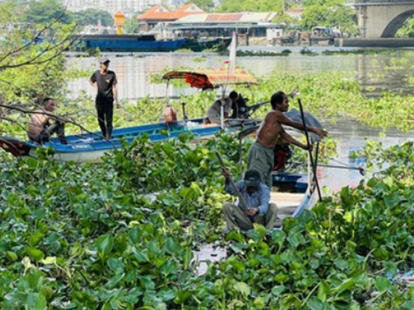 Tìm thấy thi thể bé trai 5 tuổi 'mất tích' 2 ngày ở sông Sài Gòn