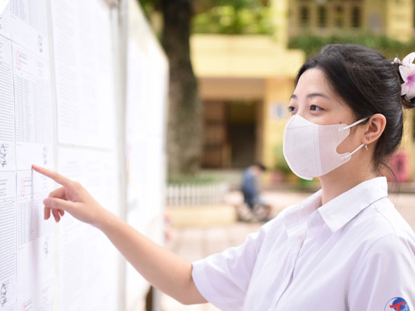 Điểm chuẩn vào lớp 10 một trường công lập giảm tới 16,25 điểm, Sở GD-ĐT Hà Nội lý giải nguyên nhân