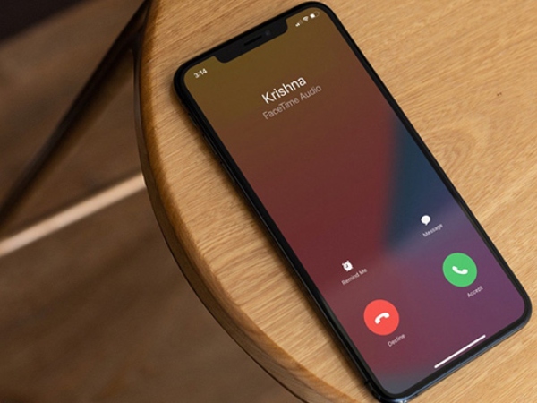 Sau cuộc gọi FaceTime, người đàn ông 'bay ngay' 375 triệu