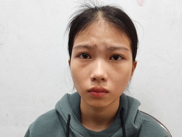 Thiếu nữ đâm chết người khi đi đòi tiền hụi