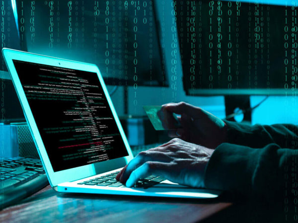 Phó tổng giám đốc ngân hàng và sếp công ty thanh toán bị hacker rút mất tiền tỷ