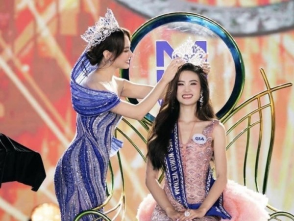 Huỳnh Nguyễn Mai Phương không theo dõi Hoa hậu Ý Nhi