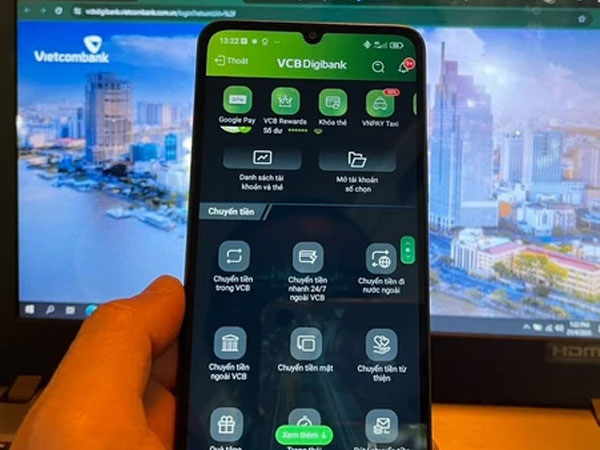 Vụ khách hàng mất 26,5 tỷ đồng trong tài khoản: Lưu ý không cài app lạ, không lưu căn cước ở điện thoại