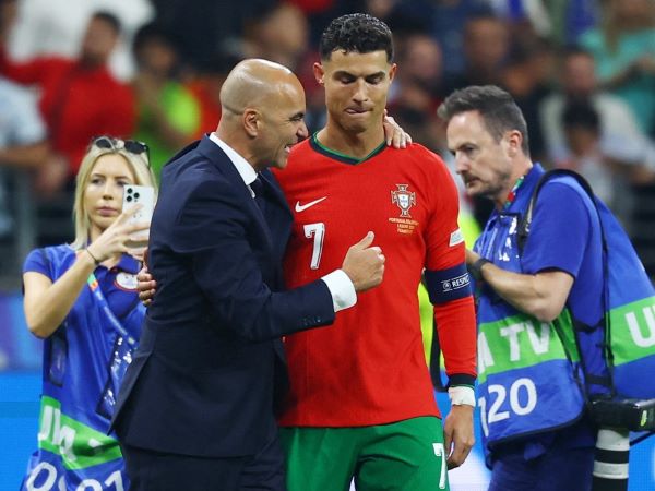 HLV Bồ Đào Nha không đủ bản lĩnh loại Ronaldo