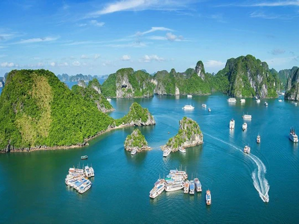 Quảng Ninh đề xuất thu phí khách tham quan vịnh Hạ Long 600.000 đồng/người trong nửa ngày