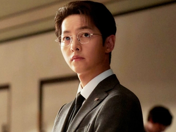 Chaebol đình đám Hàn Quốc tuyên bố quyên góp toàn bộ tài sản, hé lộ góc khuất tương tàn của người giàu giống hệt trên phim
