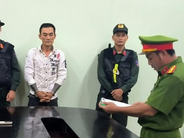Khởi tố bắt tạm giam giang hồ cộm cán 'vịt cùi'