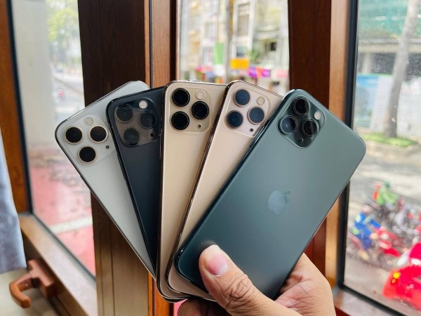 iPhone 3 mắt hiệu năng tốt, giá rẻ bậc nhất hiện nay