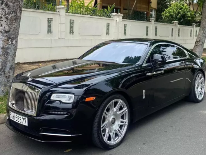 Rolls-Royce Wraith hơn 17 tỷ của Cường Đô la được chủ mới rao bán