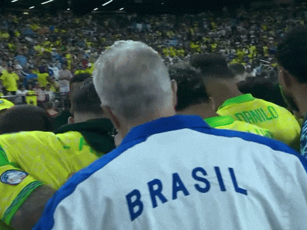 HLV Brazil bị cầu thủ cho ra rìa trước loạt luân lưu