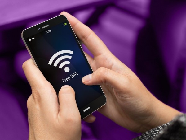 Nguy hiểm khó lường khi sử dụng Wi-Fi công cộng miễn phí