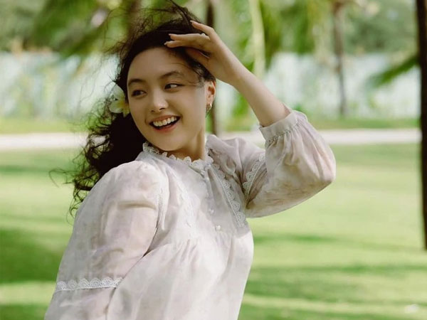 'Visual' trong veo của con gái út nhà cựu siêu mẫu Thúy Hạnh, 16 tuổi được khen đẹp không kém sao Hàn