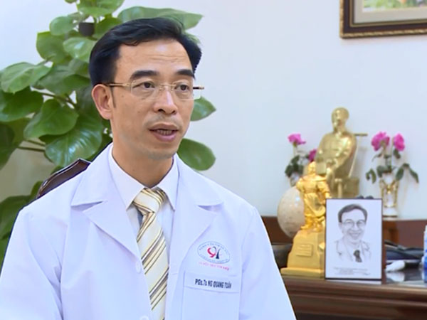Cựu Giám đốc Bệnh viện Bạch Mai Nguyễn Quang Tuấn nói lí do xin thực hành tại Bệnh viện Hữu Nghị