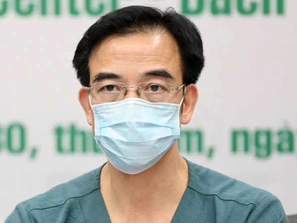 Vừa được ra tù, GS Nguyễn Quang Tuấn viết đơn xin thực hành tại bệnh viện, trở lại ngành y