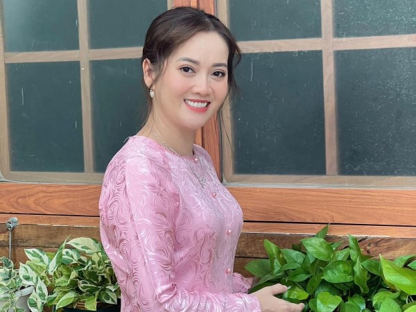 Con gái ruột của NSƯT Vũ Linh khoe tin vui sau lục đục gia đình