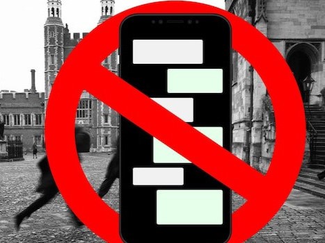 Kỳ lạ ngôi trường danh giá ở nước Anh phát cho học sinh Nokia 'cục gạch' để dùng