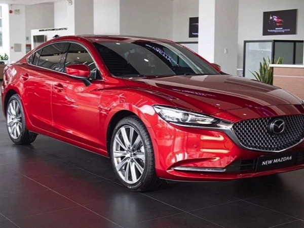 Top 10 xe bán chậm tháng 6: Honda Accord đội sổ, Mazda6 lần đầu góp mặt
