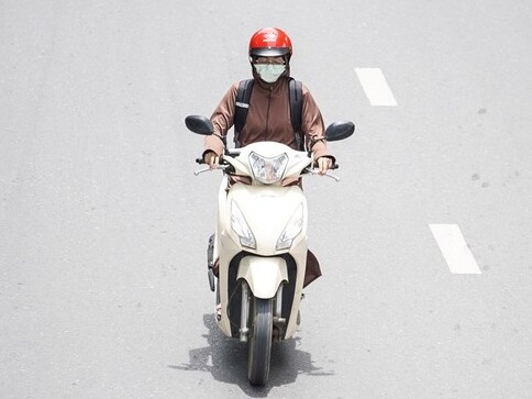 Miền Bắc, miền Trung oi nóng đến bao giờ?