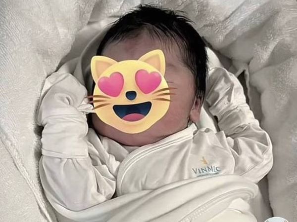 Chu Thanh Huyền đón con đầu lòng với Quang Hải: Người thân hé lộ tên thân mật, khen diện mạo em bé hết lời