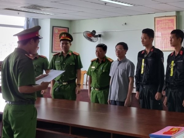 Phá vụ án tại Cục Đăng kiểm Việt Nam từ 2 chiếc ô tô