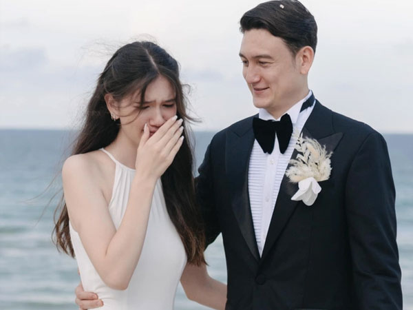 Em gái cực phẩm của Đặng Văn Lâm rơi nước mắt khi anh trai cưới Yến Xuân, nhan sắc tuổi 17 gây thương nhớ