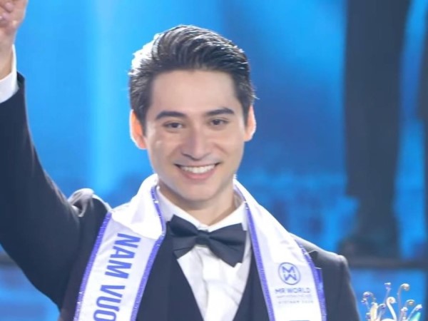 Có bố là võ sư, Mr World Vietnam 2024 Tuấn Ngọc giỏi tiếng Anh và nhiều tài lẻ