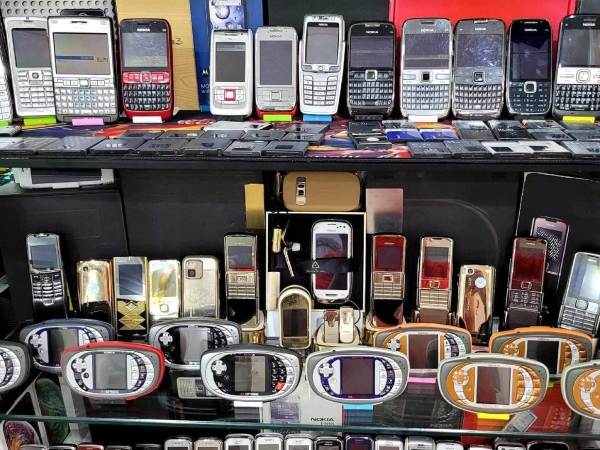 Tắt sóng 2G: Điện thoại 'cục gạch' sắp bị khai tử
