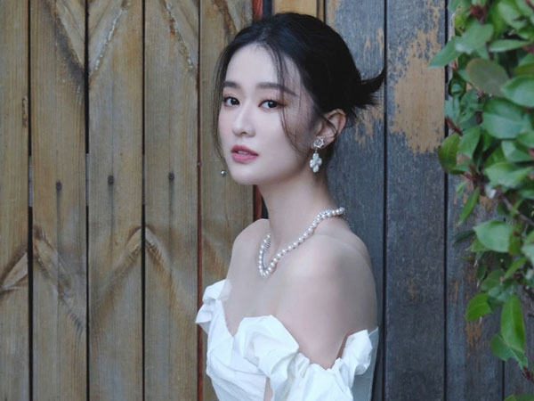 Danh tính ông xã thiếu gia và khối tài sản nghìn tỷ của nhà chồng mỹ nhân 9X giàu nhất showbiz