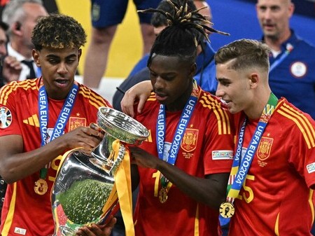 Thần đồng Yamal giành giải thưởng danh giá, EURO chứng kiến màn chia giải Vua phá lưới hiếm thấy