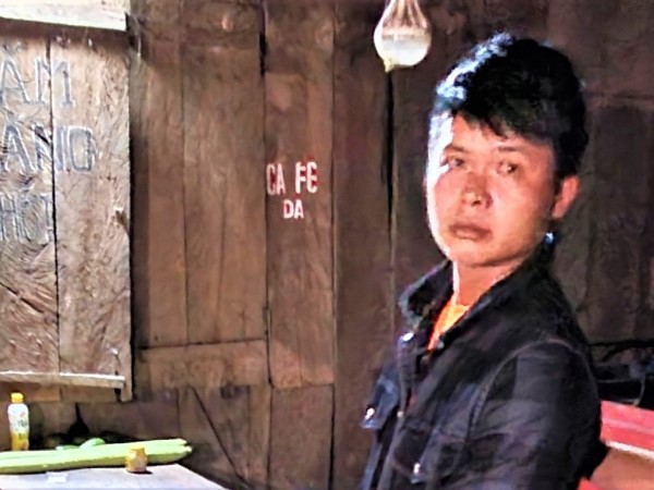Giở trò đồi bại với thiếu nữ, 'yêu râu xanh' chạy không thoát do bị nạn nhân quay chụp biển số xe