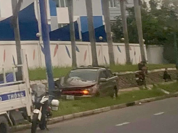 TP.HCM: Chạy xe máy ngược chiều, người đàn ông bị ô tô tông tử vong tại chỗ