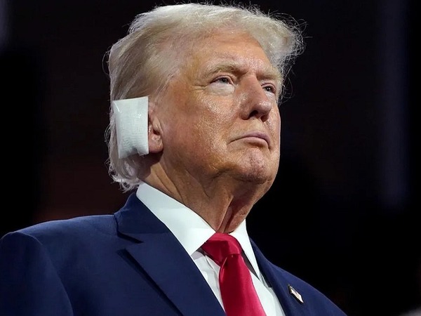 Lãnh đạo cấp cao Việt Nam gửi lời thăm hỏi, mong ông Donald Trump sớm bình phục