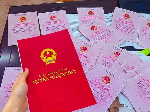 Nên làm sổ đỏ trước năm 2026, nếu không người dân có thể mất thêm nhiều tiền?