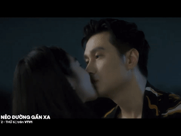 Nữ diễn viên kém 18 tuổi nói về nụ hôn với Việt Anh