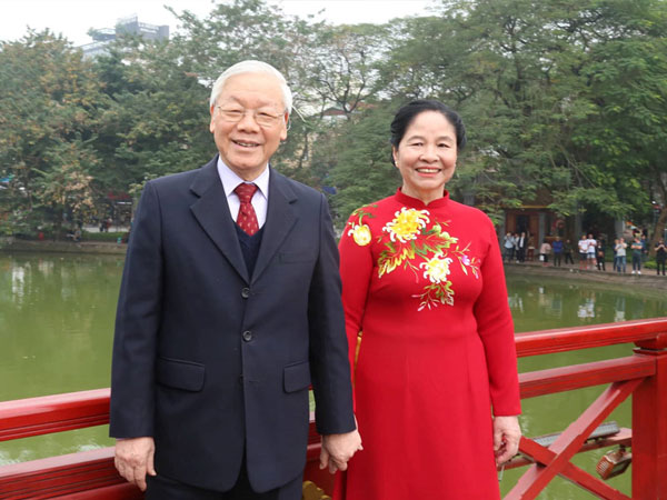 Những khoảnh khắc bình dị của Tổng bí thư Nguyễn Phú Trọng