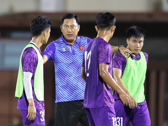 'Hiện tượng' Đông Nam Á gục ngã, tuyển Việt Nam vẫn ngập tràn mối lo
