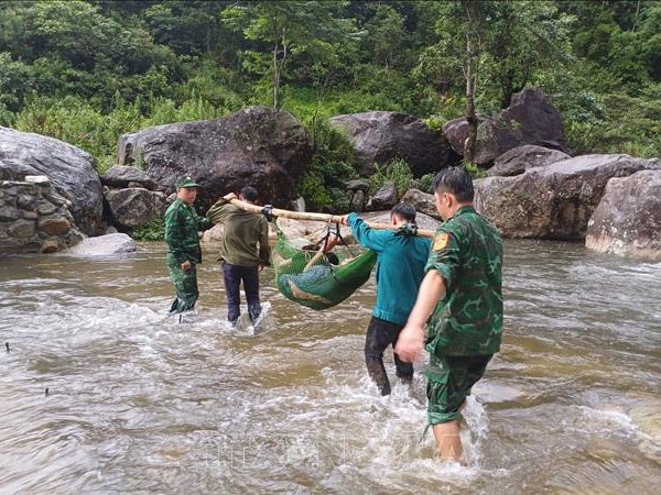 Người đàn ông sống sót sau 4 ngày rơi xuống vực trong rừng sâu