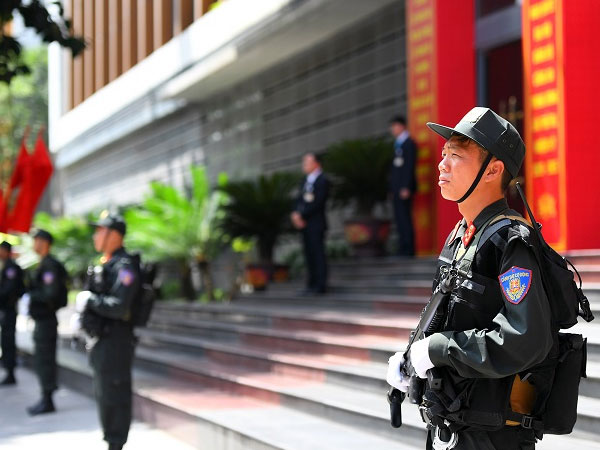 Bộ trưởng Bộ Công an quyết định áp dụng biện pháp cảnh vệ phù hợp khi cần thiết